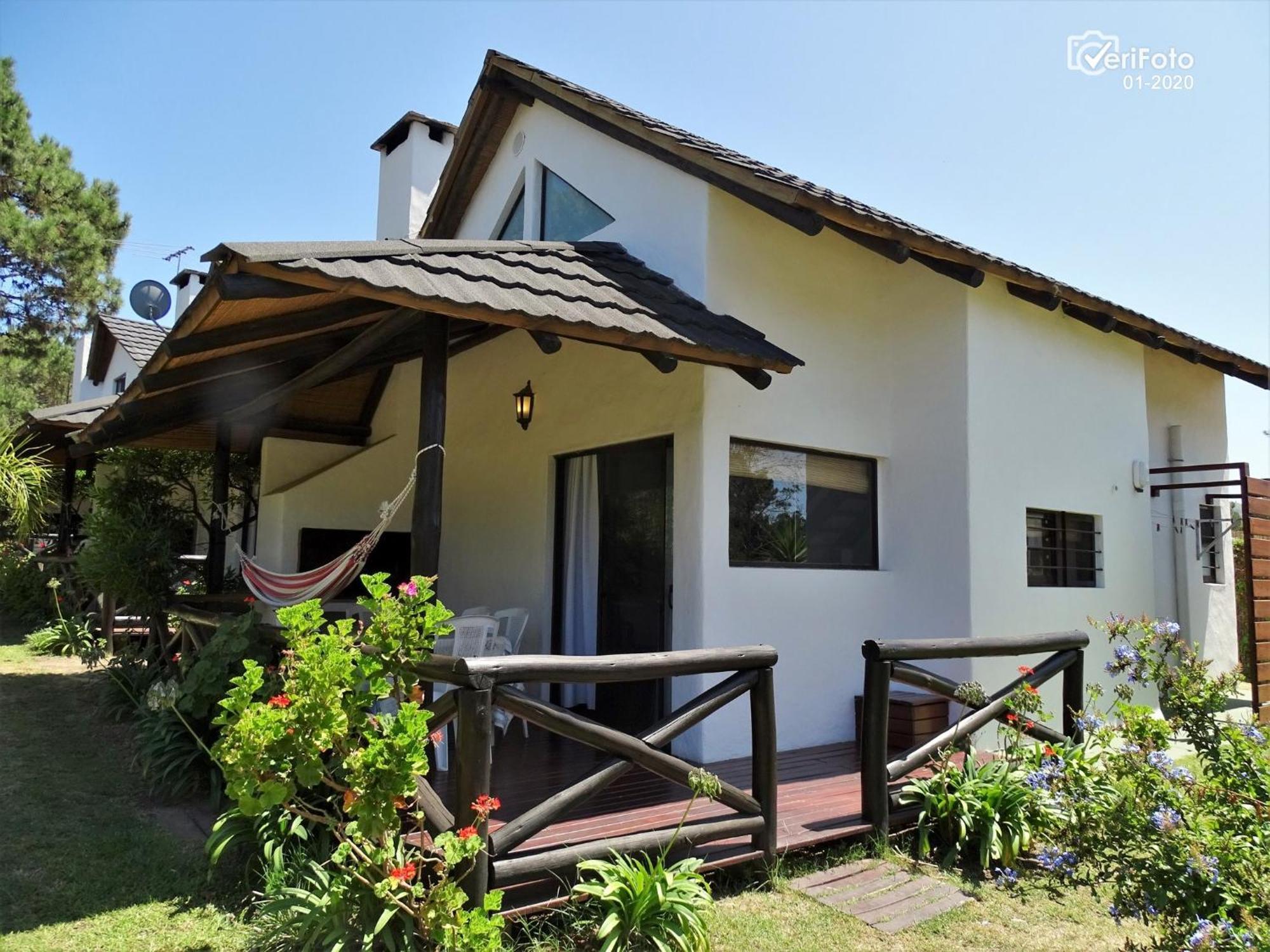 Bungalows Punta Colorada Piriapolis Exterior photo